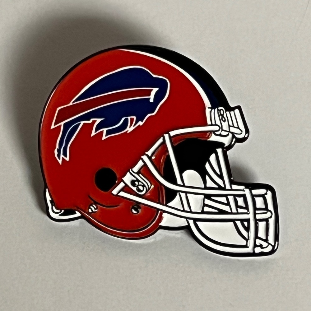 Buffalo Bills Helmet Hat Pin Pins Streetwear Hats Bag Football Fitted New Era